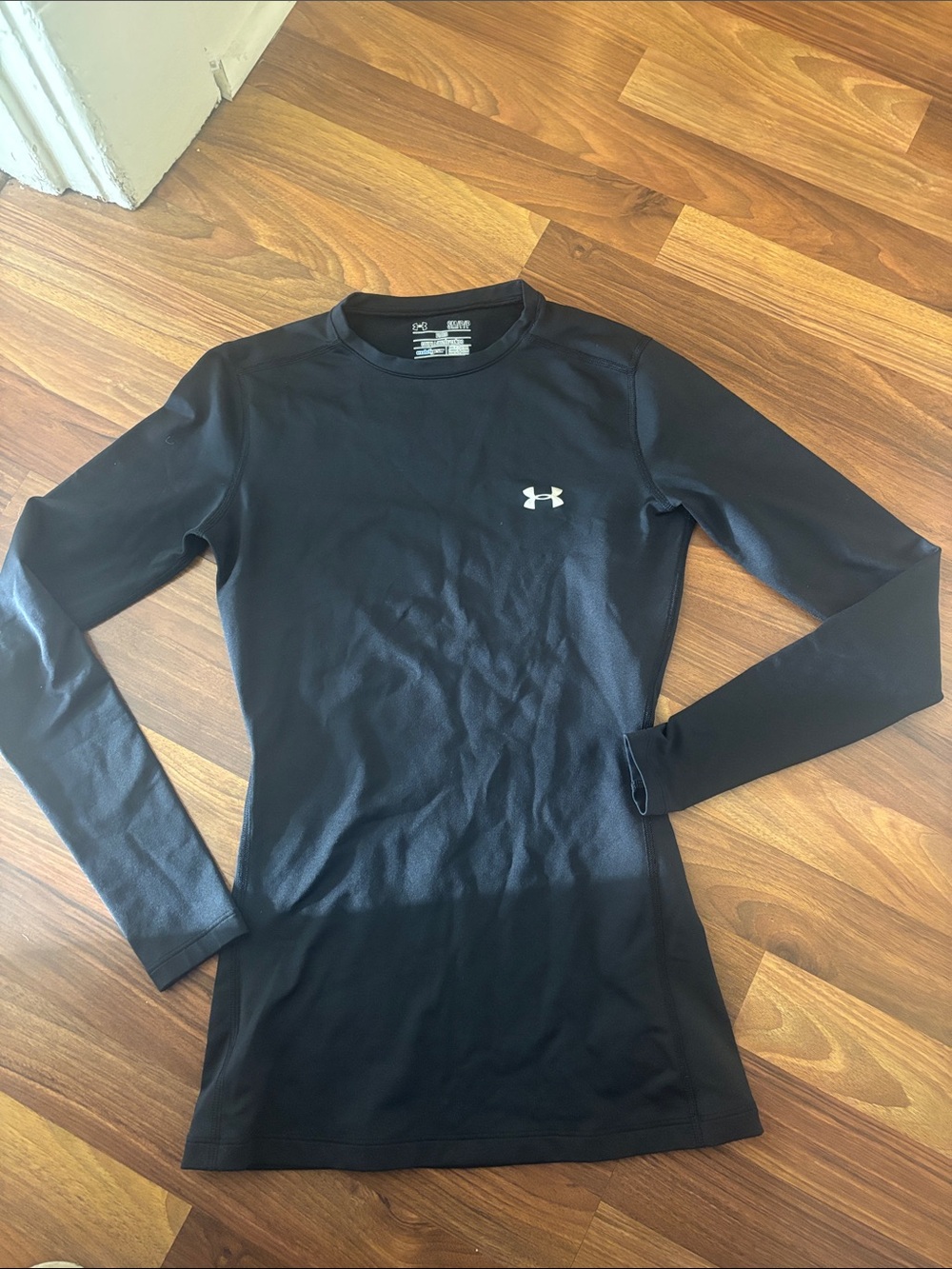 Under Armour Women's Black Long Sleeve Crew Performance Tee